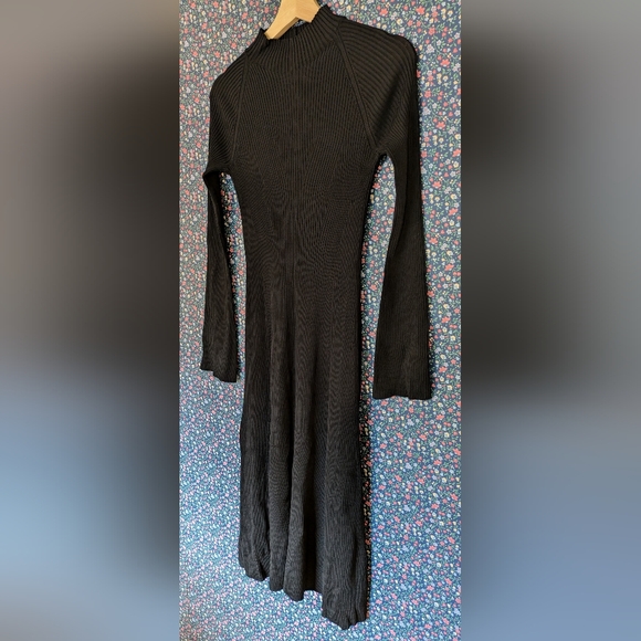 NWT Everlane ribbed mock neck midi dress - Picture 3 of 7